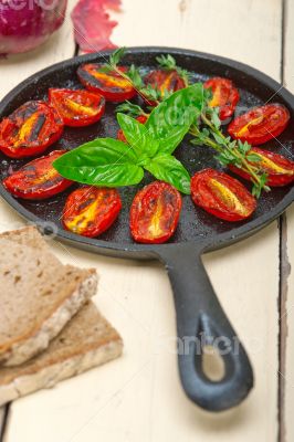 baked cherry tomatoes with basil and thyme