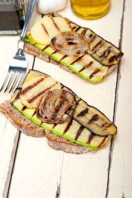 grilled vegetables on bread