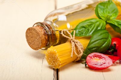 Italian spaghetti pasta tomato and basil
