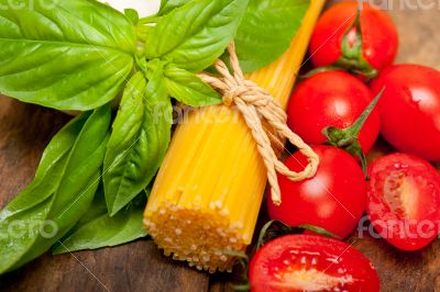 Italian spaghetti pasta tomato and basil