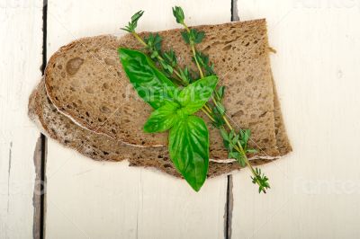 bread basil and thyme