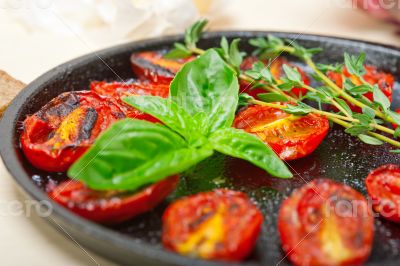 baked cherry tomatoes with basil and thyme