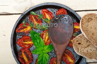 baked cherry tomatoes with basil and thyme
