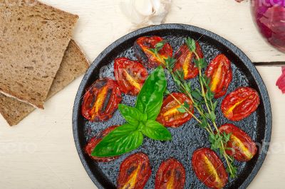 baked cherry tomatoes with basil and thyme