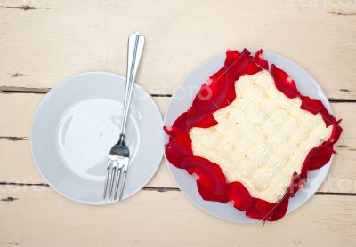 whipped cream mango cake