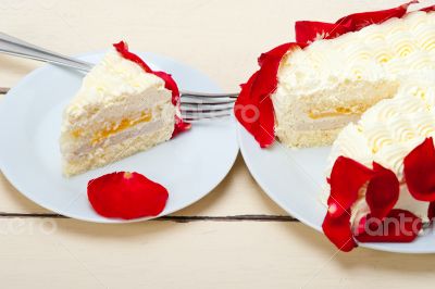 whipped cream mango cake