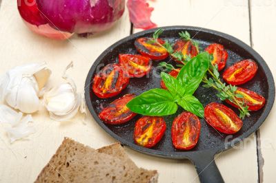 baked cherry tomatoes with basil and thyme