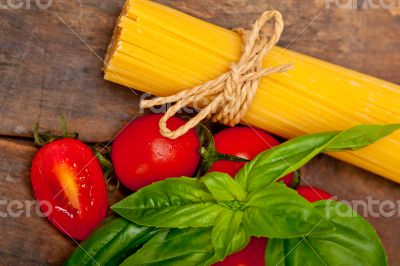 Italian spaghetti pasta tomato and basil