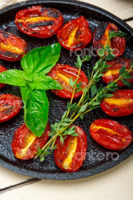 baked cherry tomatoes with basil and thyme