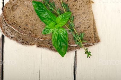 bread basil and thyme