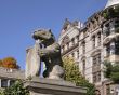 Leo with shield in Princeton college