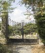 Metal gate