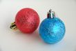 Red and blue christmas bulbs
