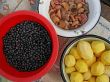 Bilberry, mushrooms, potato