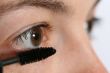 Applying mascara
