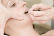 Applying lipliner