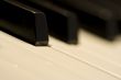 piano close