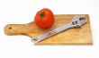 Screw a tomato