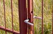 Gate