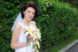 bride with lily flowers