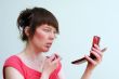 girl making up