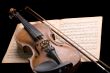 violin on music sheet
