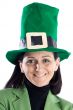 Woman whit a hat green