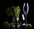 Grapes and wineglasses
