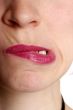 Frau verzieht Mund | woman twists mouth