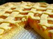 Apricot marmalade tart