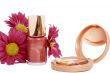 Nail polish with eyeshadows and flowers