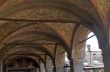 Quingentole, decorated portico