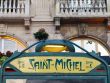 Metropolitan sign in Paris