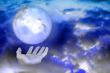 planet in hands