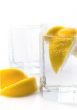 soda water and lemon slices
