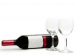  red wine with wineglasses