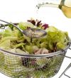 dressing green salad