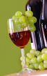 Flavoured Red wine with grape bunch