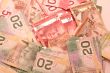 Canadian dollar notes 