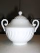 Porcelain sugar bowl.