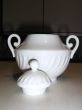 Porcelain sugar bowl.