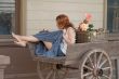 Women in old cart