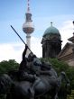 Berlin-TV Tower-statue-Dom