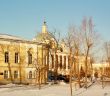Old-time estate with colonnade and dome