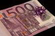 The banknote of 500 euro is a gift