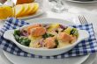 Salmon with potatoes and spinach cream sauce