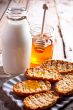crackers, milk and honey 