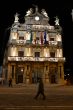 Pamplona\'s city hall at night