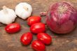 onion garlic and tomatoes